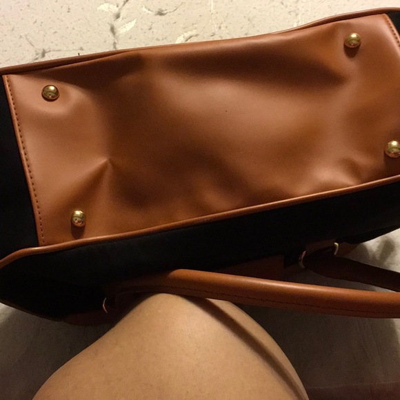 EUC,Iman trapezoid Black Denim Bag,Camel faux leather,Over arm handlesGoldzipper - Picture 16 of 16